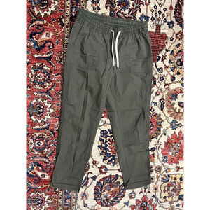 Vuori Green Vintage Ripstop Pant, Women's DuraTerra™ Pants Size Medium